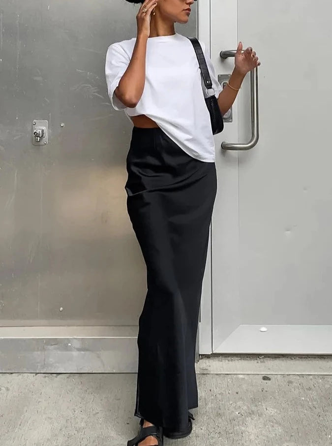 Elegant Satin Black Trumpet Skirt