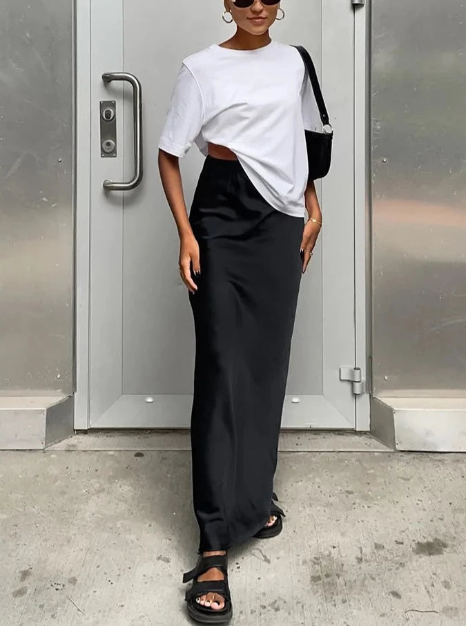 Elegant Satin Black Trumpet Skirt